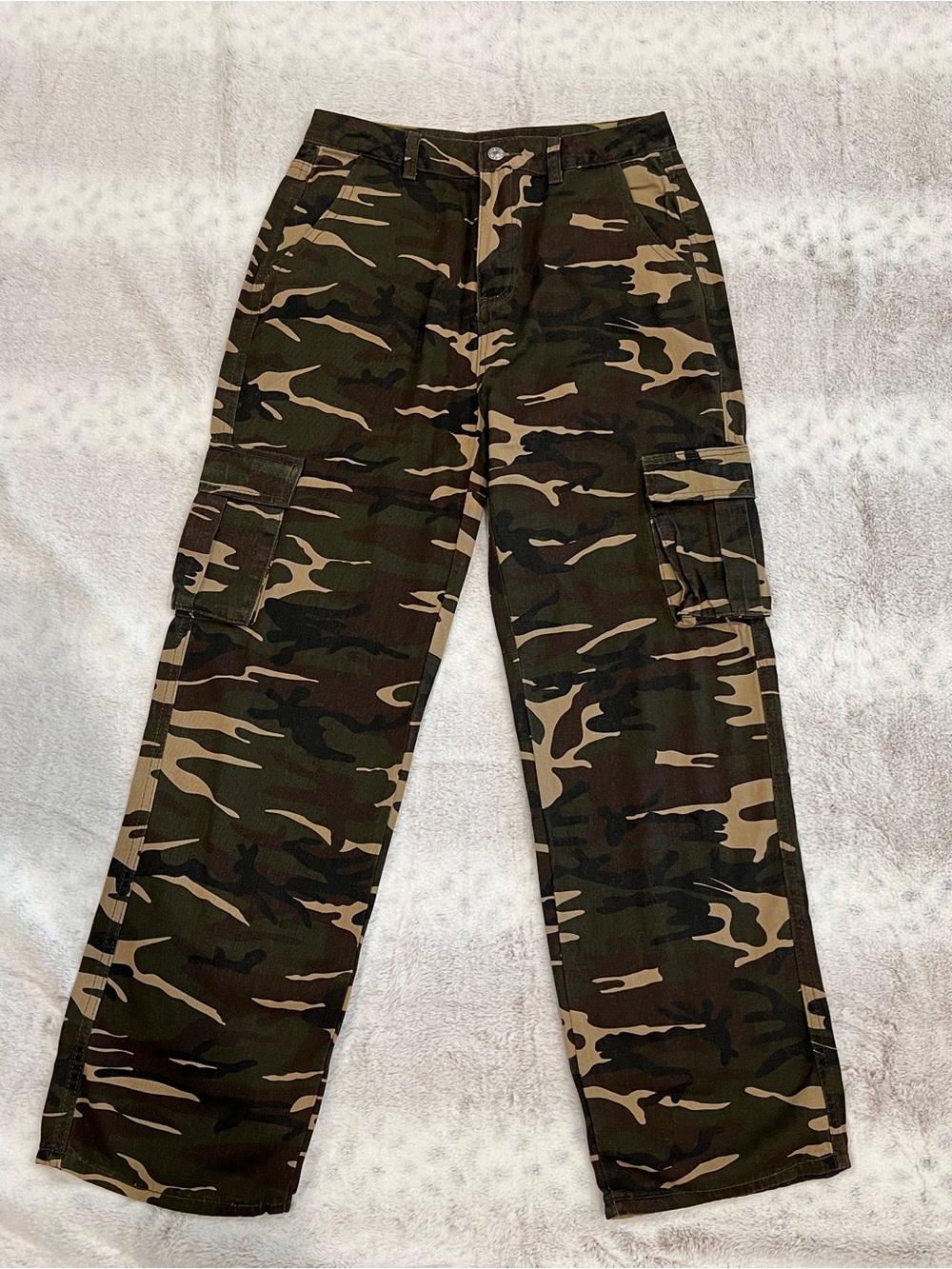 Women’s Camouflage Cargo Pants - Green Camo